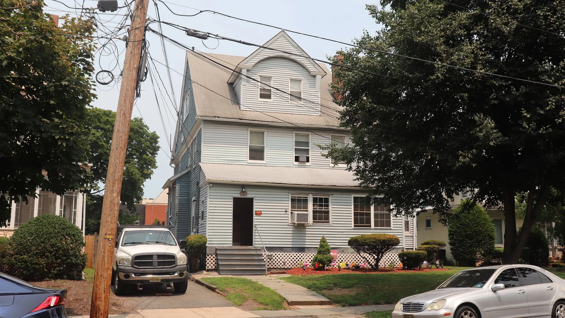 49 Fremont St — Sale in Bloomfield, NJ, photo 2 of 2