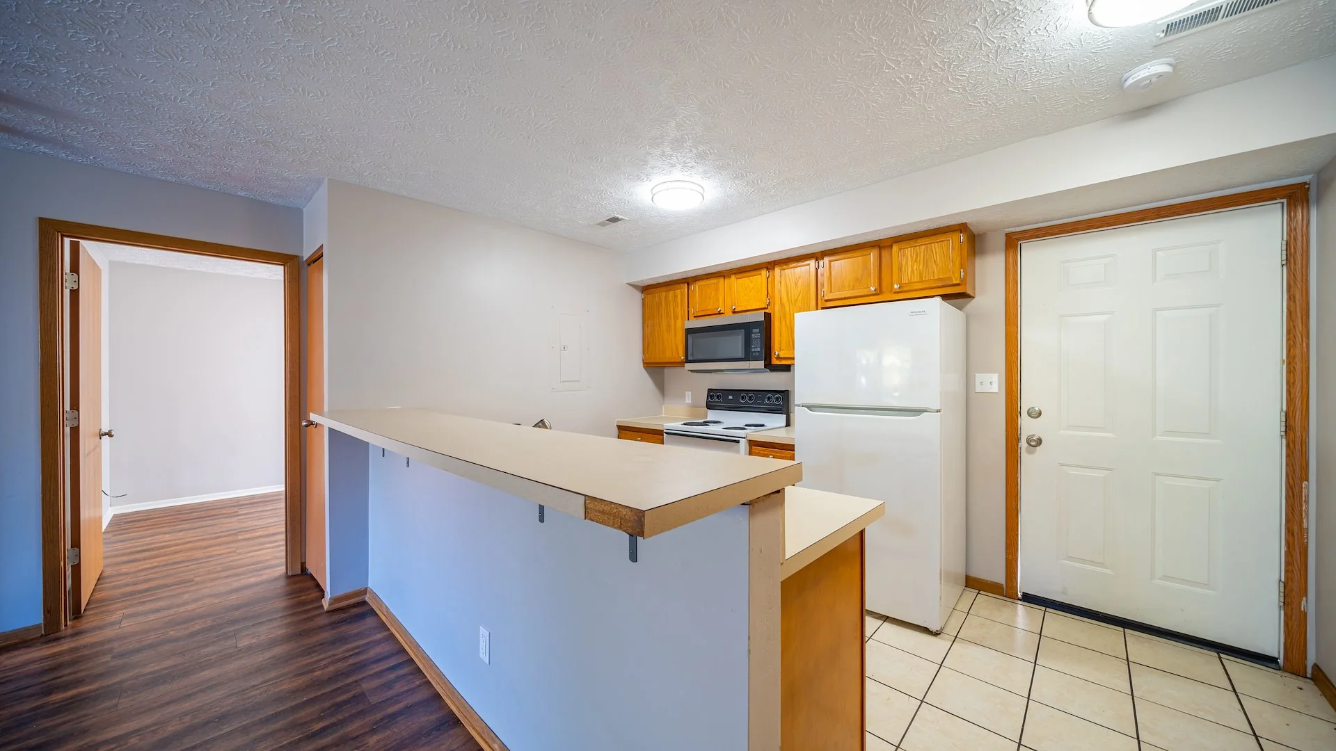 Spicer and Cross Apartments — Sale in Akron, OH, photo 4 of 5