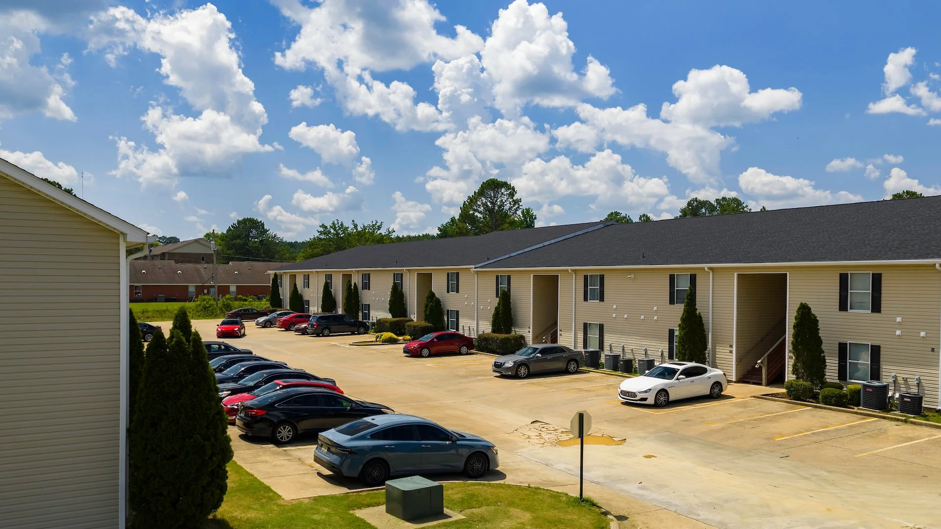 Creekside Apartments — Sale in Sylacauga, AL, photo 1 of 2