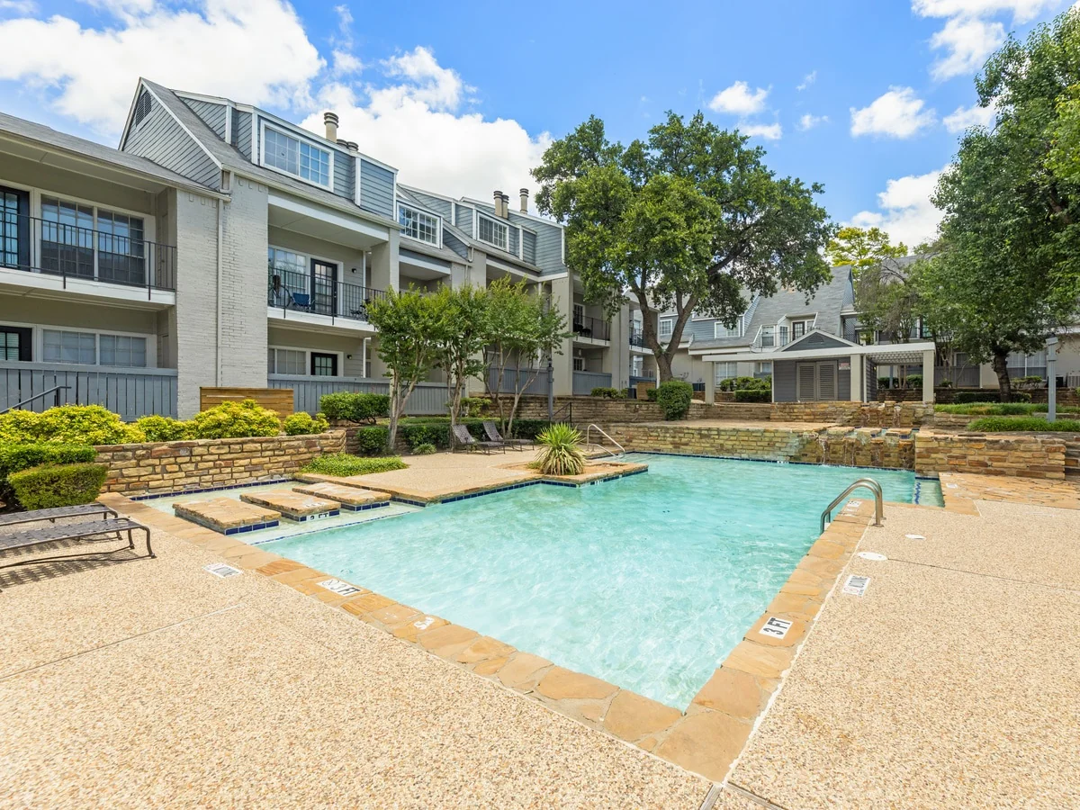 Retreat at Lake Highlands — Sale in Dallas, TX, photo 1 of 2