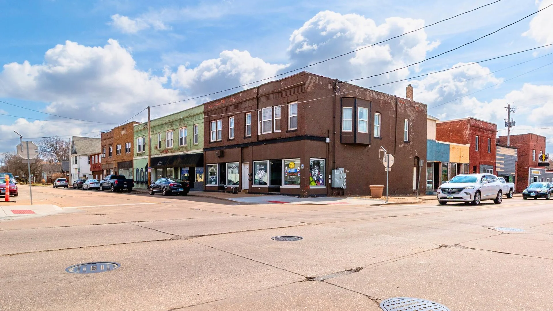 18th & 18th Mixed Use Portfolio — Sale in Moline, IL, photo 4 of 5