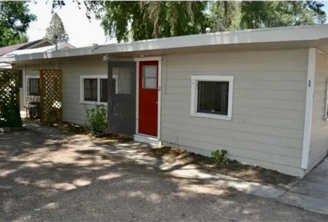 21 Bonfoy Ave — Sale in Colorado Springs, CO, photo 2 of 2