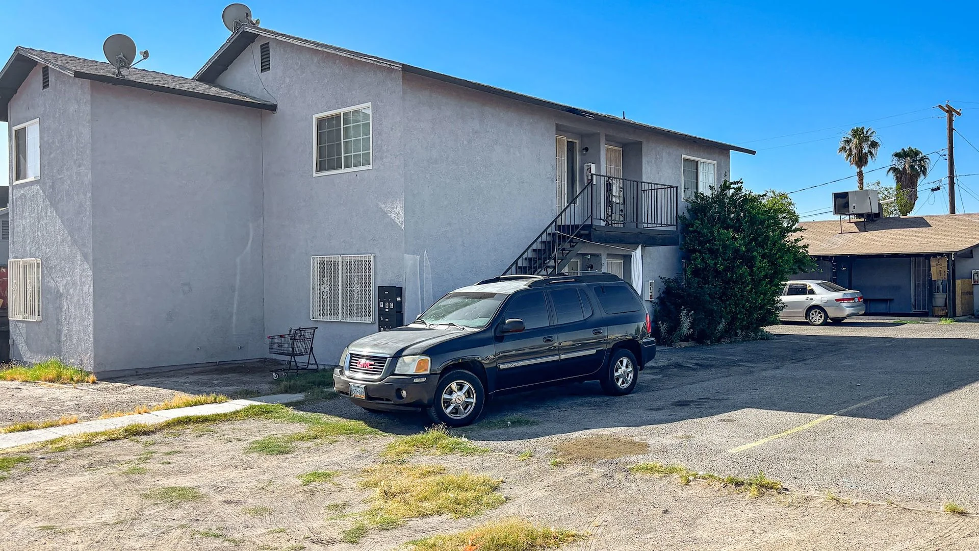 2100 Stewart Ave — Sale in Las Vegas, NV, photo 3 of 8
