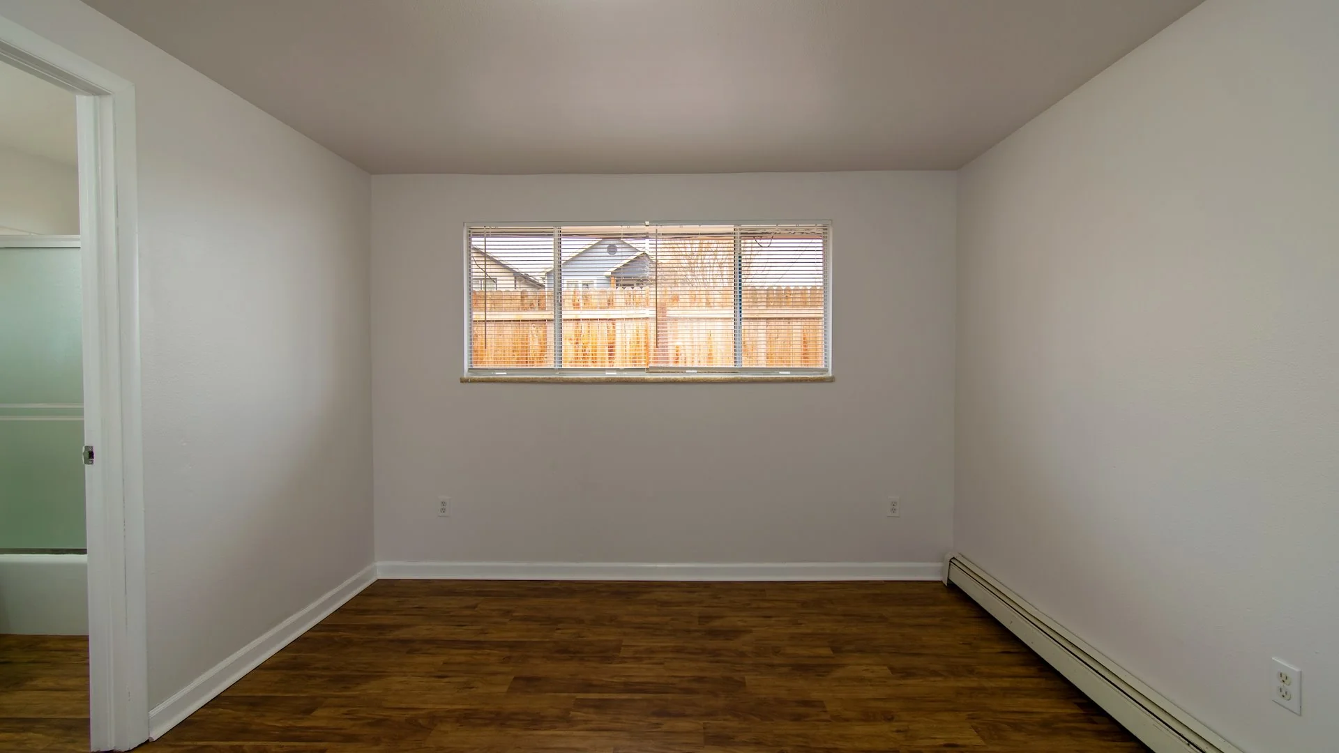 208 S Jefferson Ave — Sale in Loveland, CO, photo 2 of 6