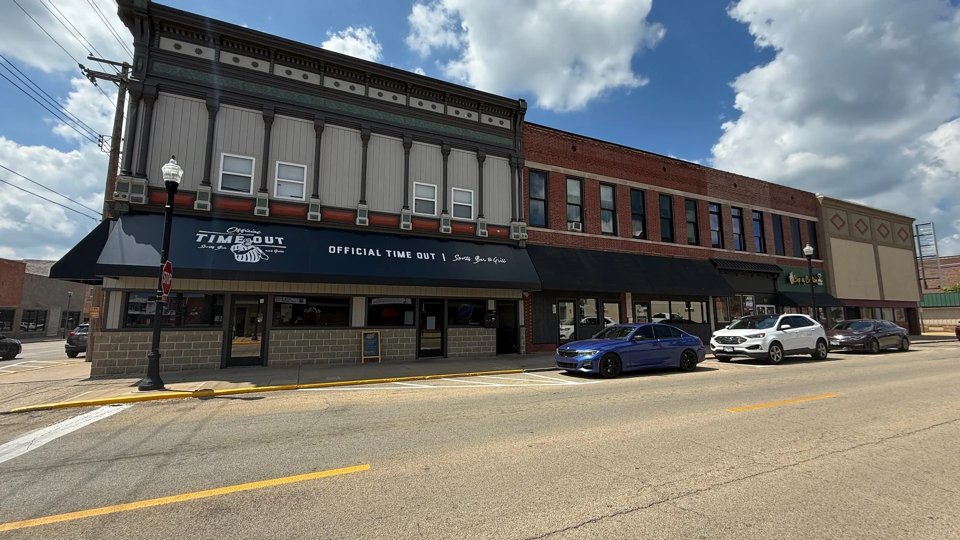 Downtown Canton Owner User Mixed-Use Opportunity — Sale in Canton, IL, photo 1 of 6