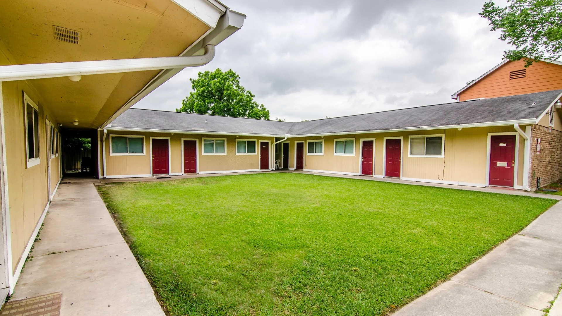 Panama Estates — Sale in Houston, TX, photo 1 of 2
