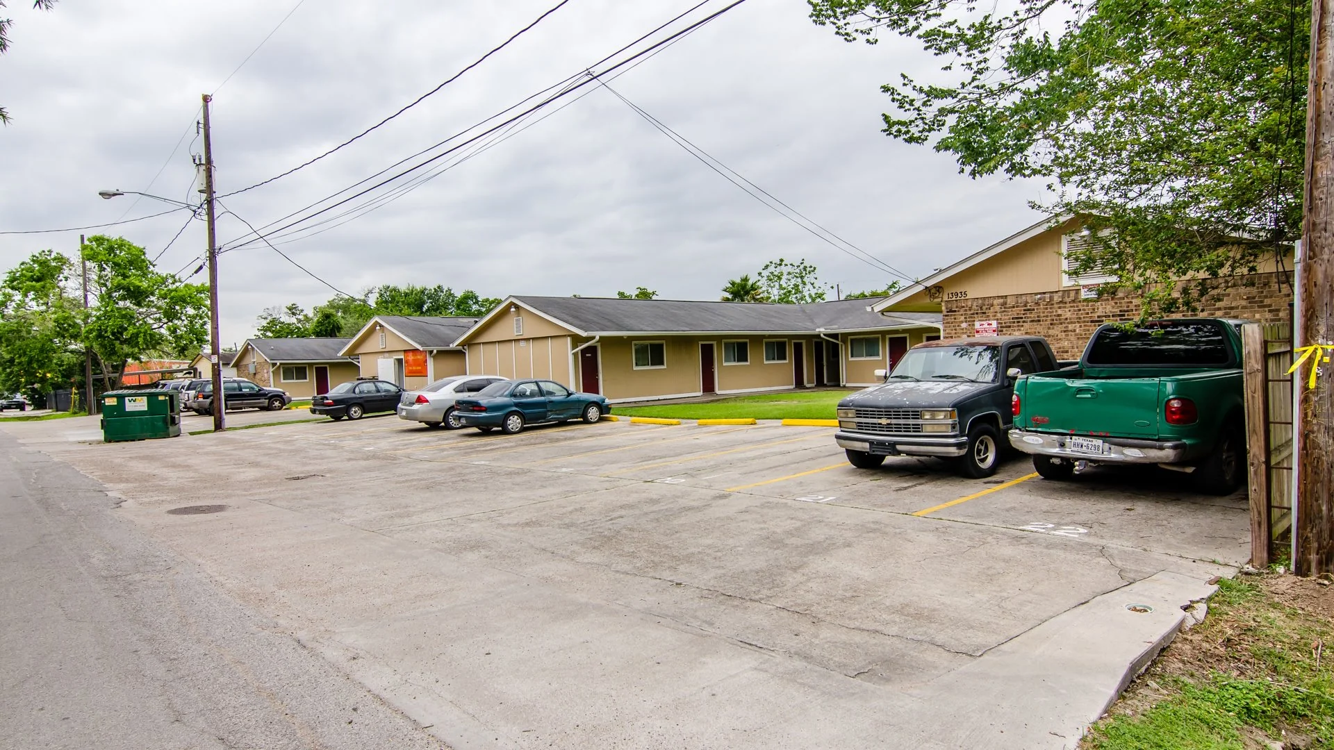 Panama Estates — Sale in Houston, TX, photo 2 of 2
