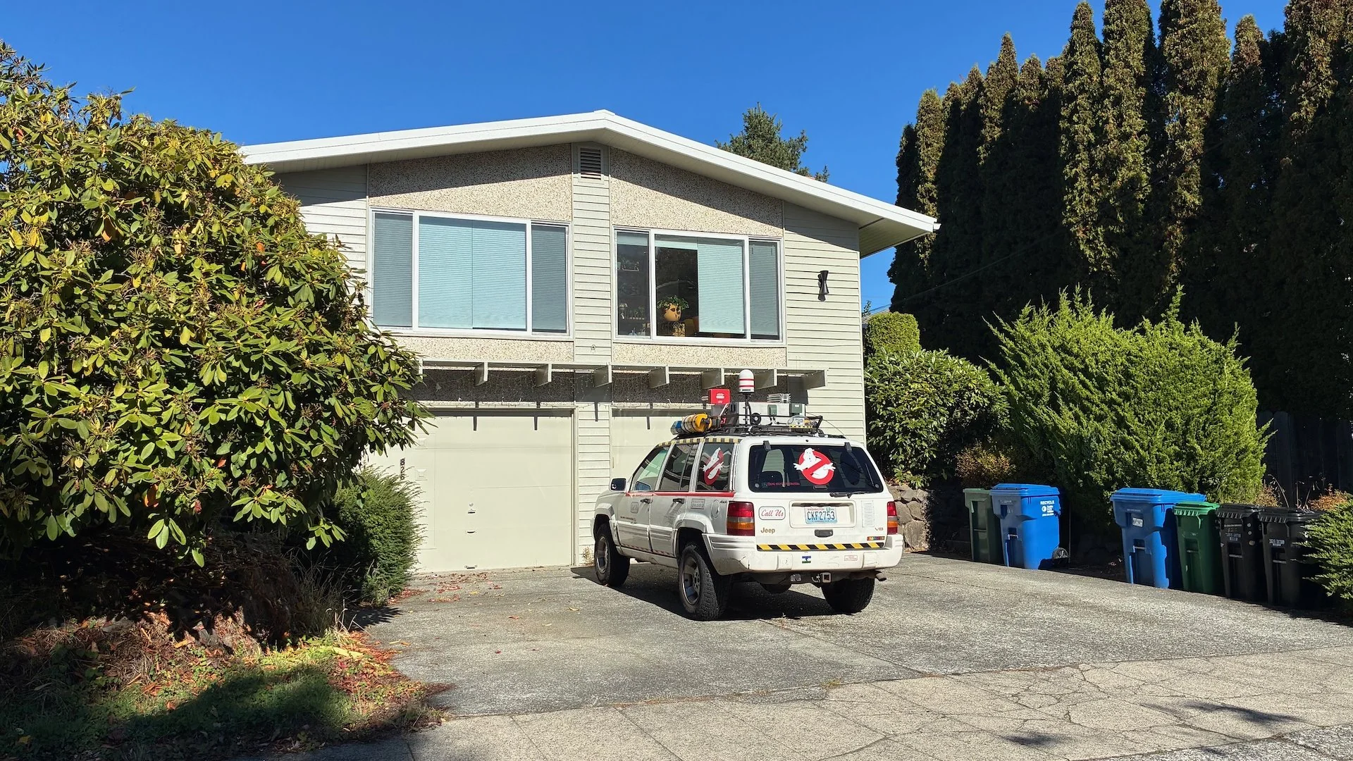 Ballard Triplex — Sale in Seattle, WA, photo 3 of 5