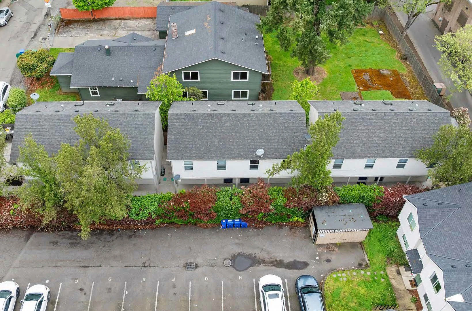 Duplexes on 119th — Sale in Portland, OR, photo 4 of 5