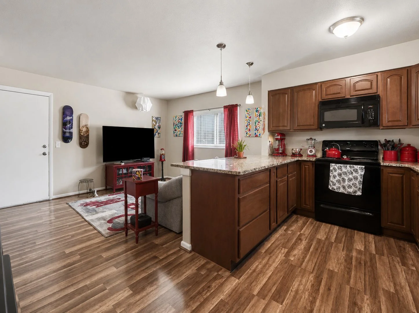 10775 W 13th Ave — Sale in Lakewood, CO, photo 4 of 5