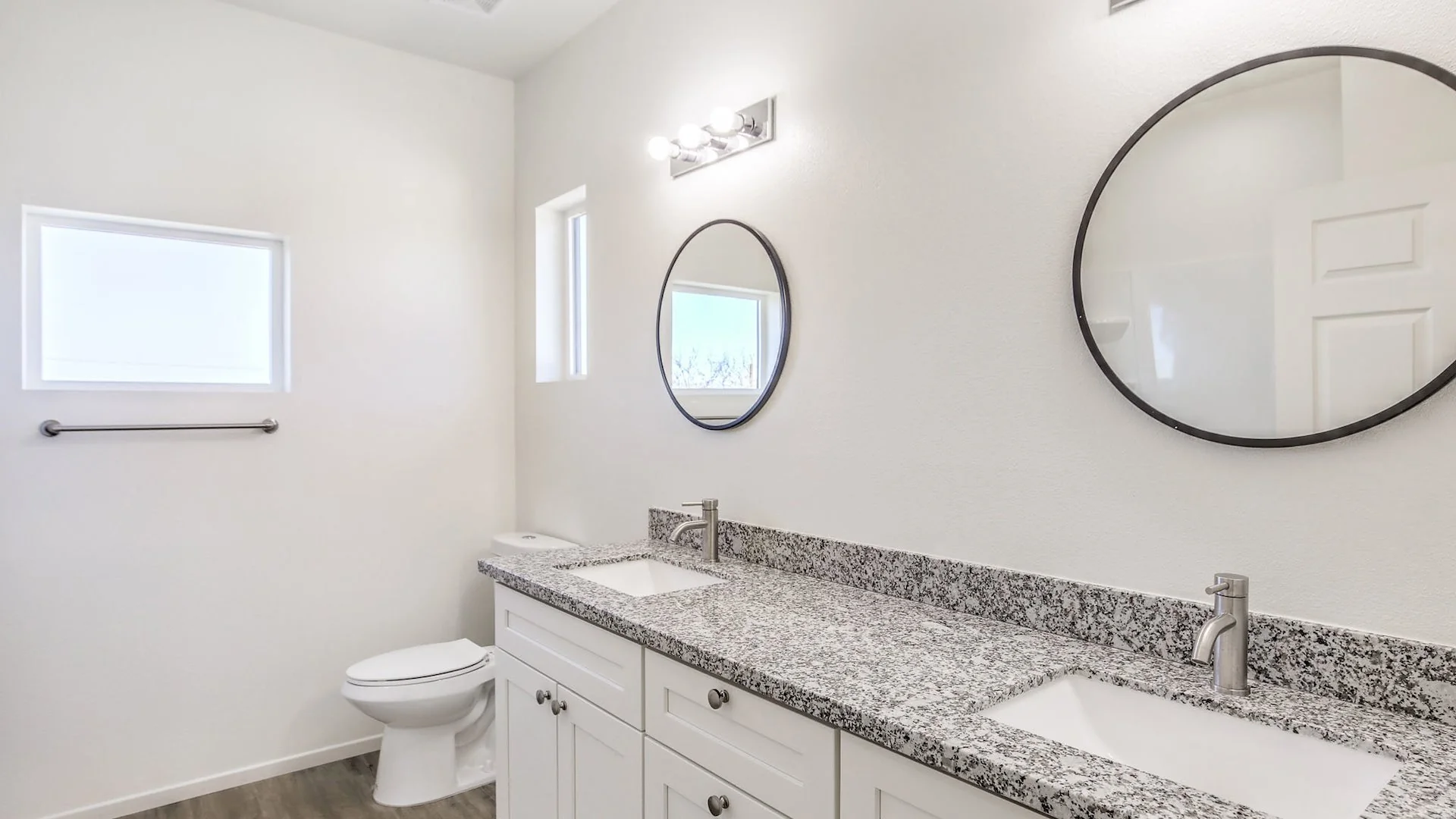Crown Portfolio - 51 E Texas Ave — Sale in Henderson, NV, photo 7 of 8
