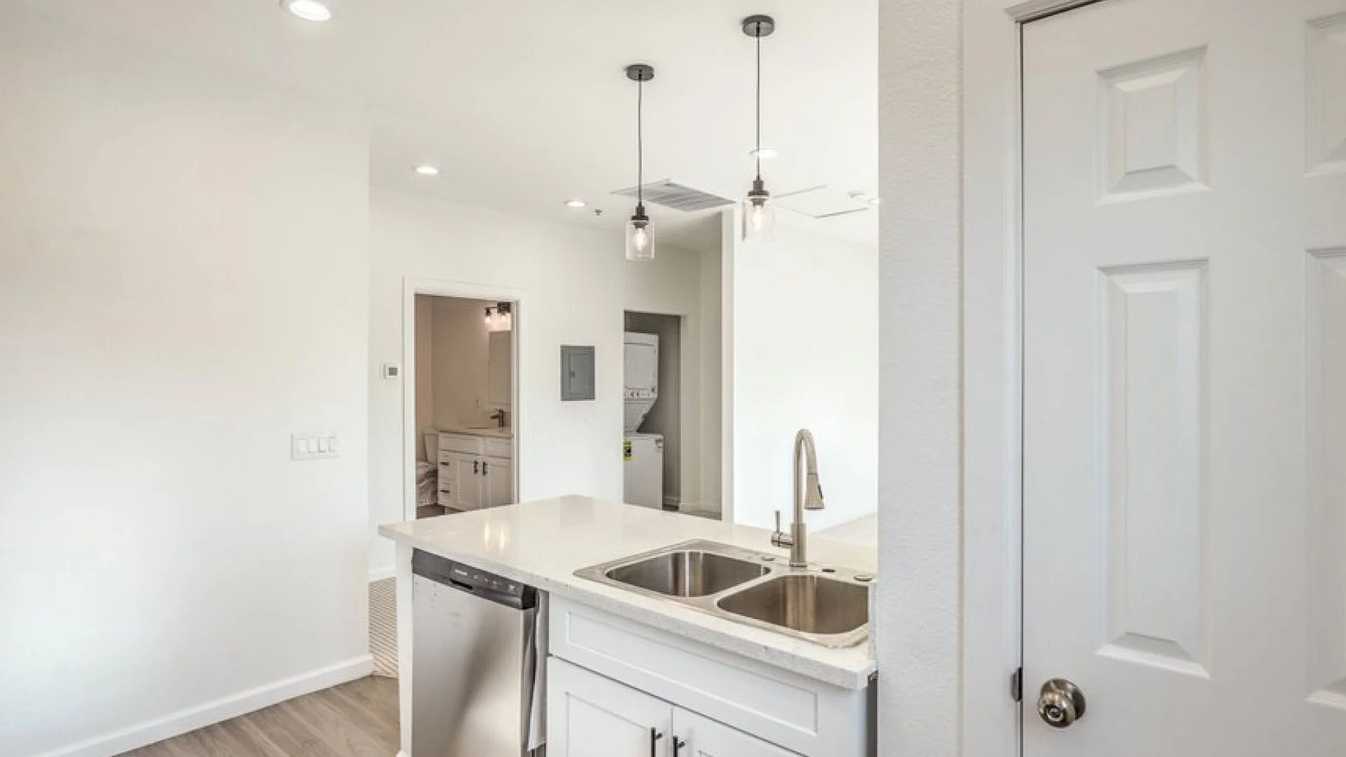 Crown Portfolio - 251 S Texas Ave — Sale in Henderson, NV, photo 2 of 8
