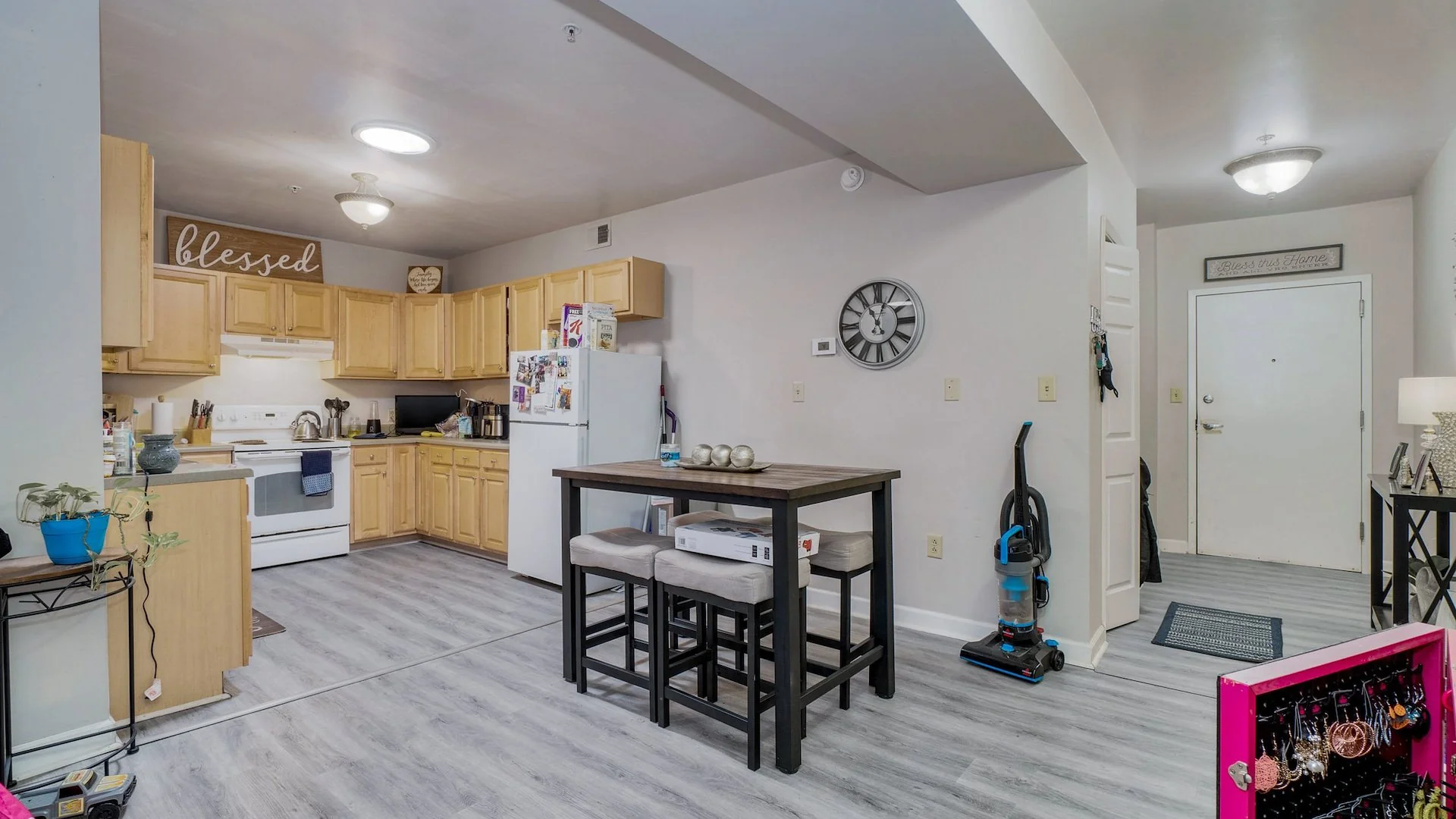 200-208 E Washington Street — Sale in Suffolk, VA, photo 4 of 6