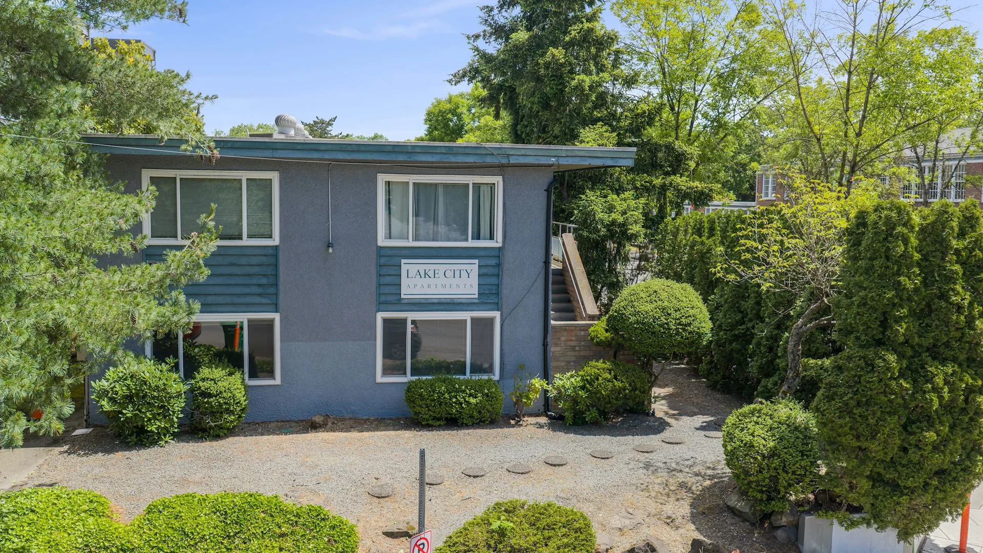 Lake City Apartments — Sale in Seattle, WA, photo 1 of 7