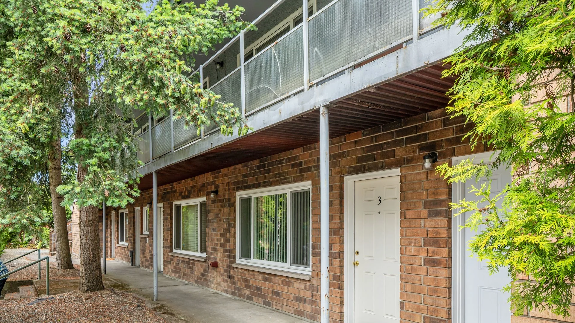 Lake City Apartments — Sale in Seattle, WA, photo 3 of 7