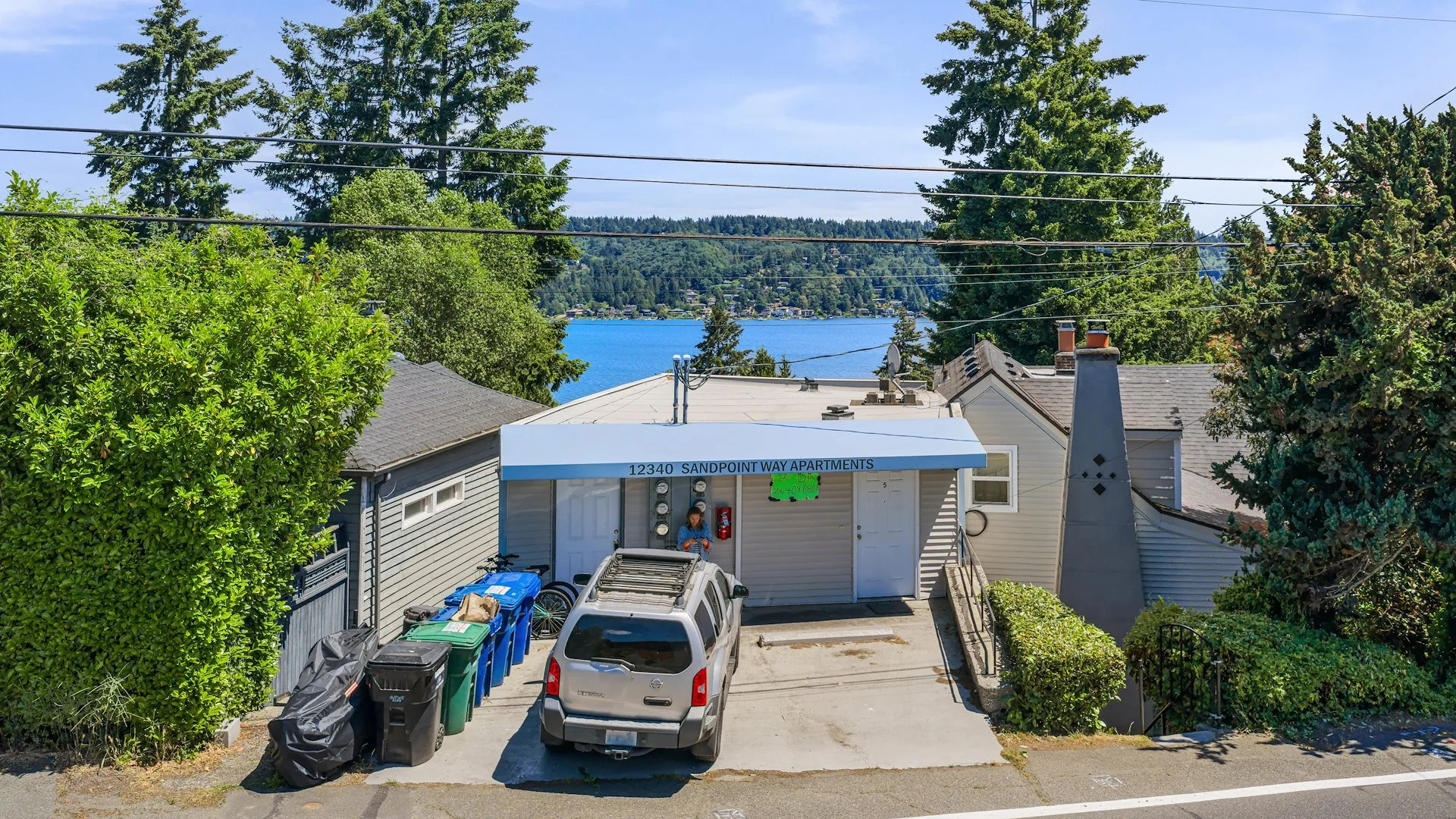 Sandpoint Way Apartments — Sale in Seattle, WA, photo 1 of 8
