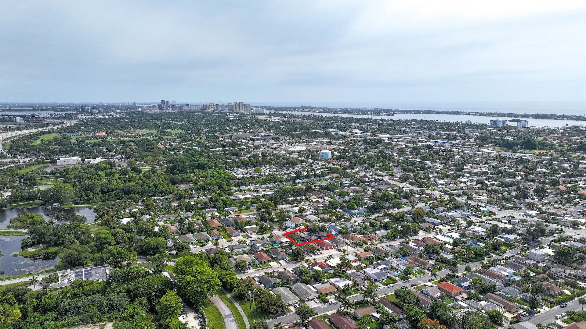 Lakewood Flats — Sale in West Palm Beach, FL, photo 2 of 2