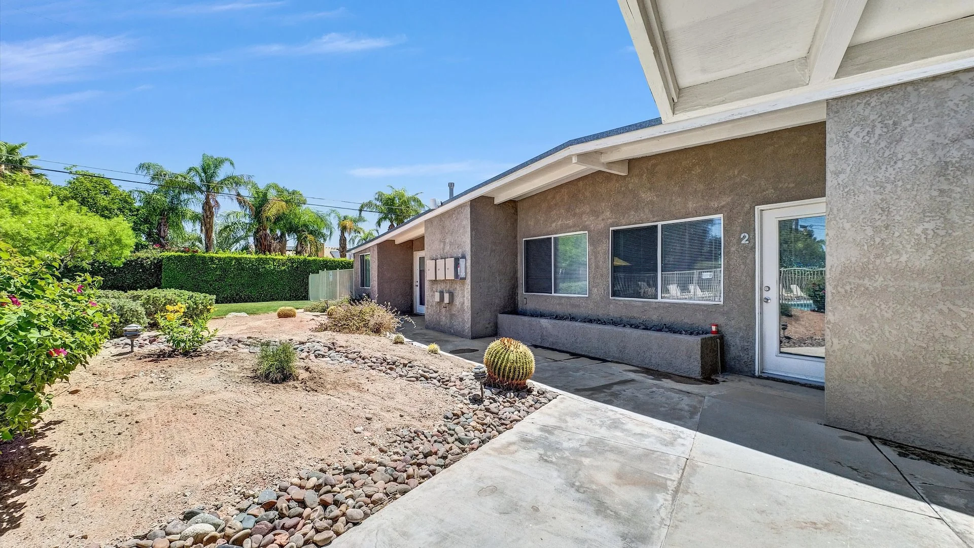 2200 E Sahara Rd — Sale in Palm Springs, CA, photo 5 of 8