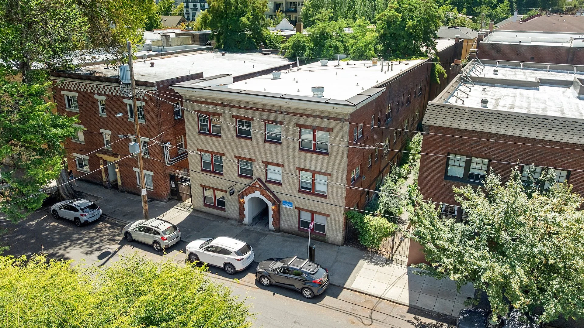The Belmar Apartments — Sale in Portland, OR, photo 1 of 6