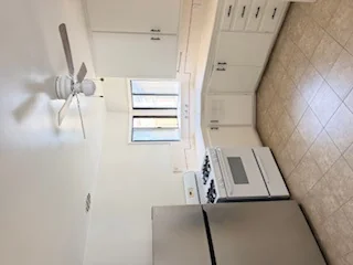 40 Ximeno Ave — Sale in Long Beach, CA, photo 2 of 5