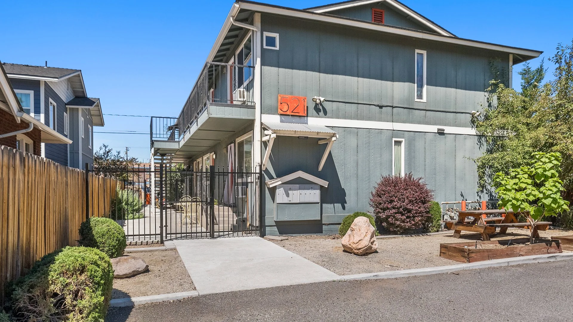521 Sinclair — Sale in Reno, NV, photo 1 of 6