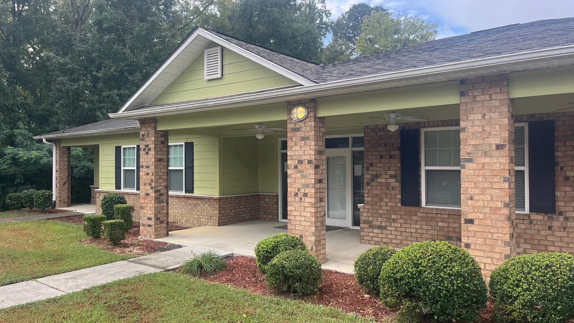 Rollingwood Place Apartments — Sale in Thomson, GA, photo 3 of 5