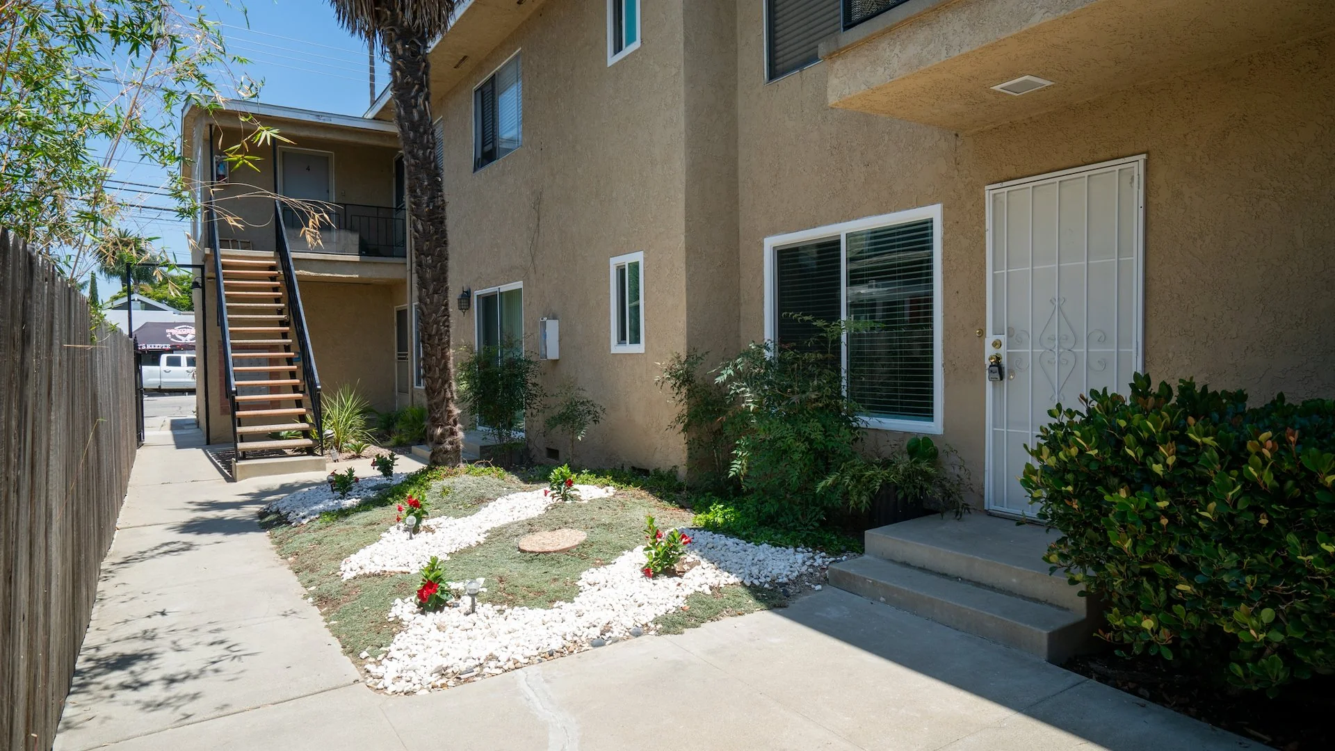 3700 E 4th St — Sale in Long Beach, CA, photo 5 of 6