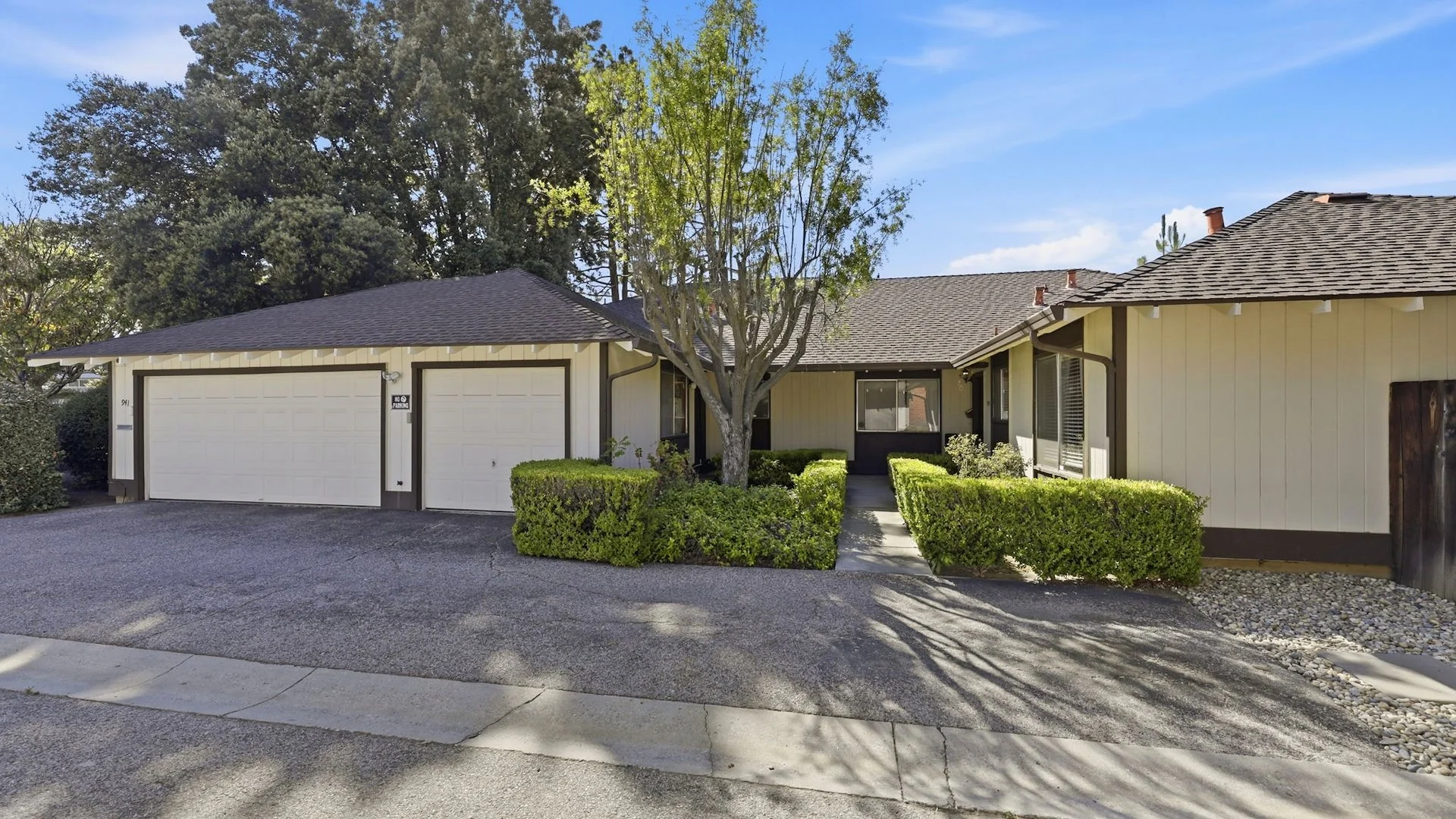 941-943 Miramonte Ave — Sale in Mountain View, CA, photo 3 of 5