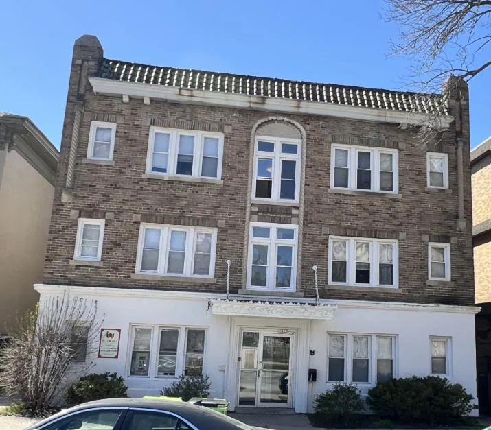 1315 N. Cass Street — Sale in Milwaukee, WI, photo 3 of 3