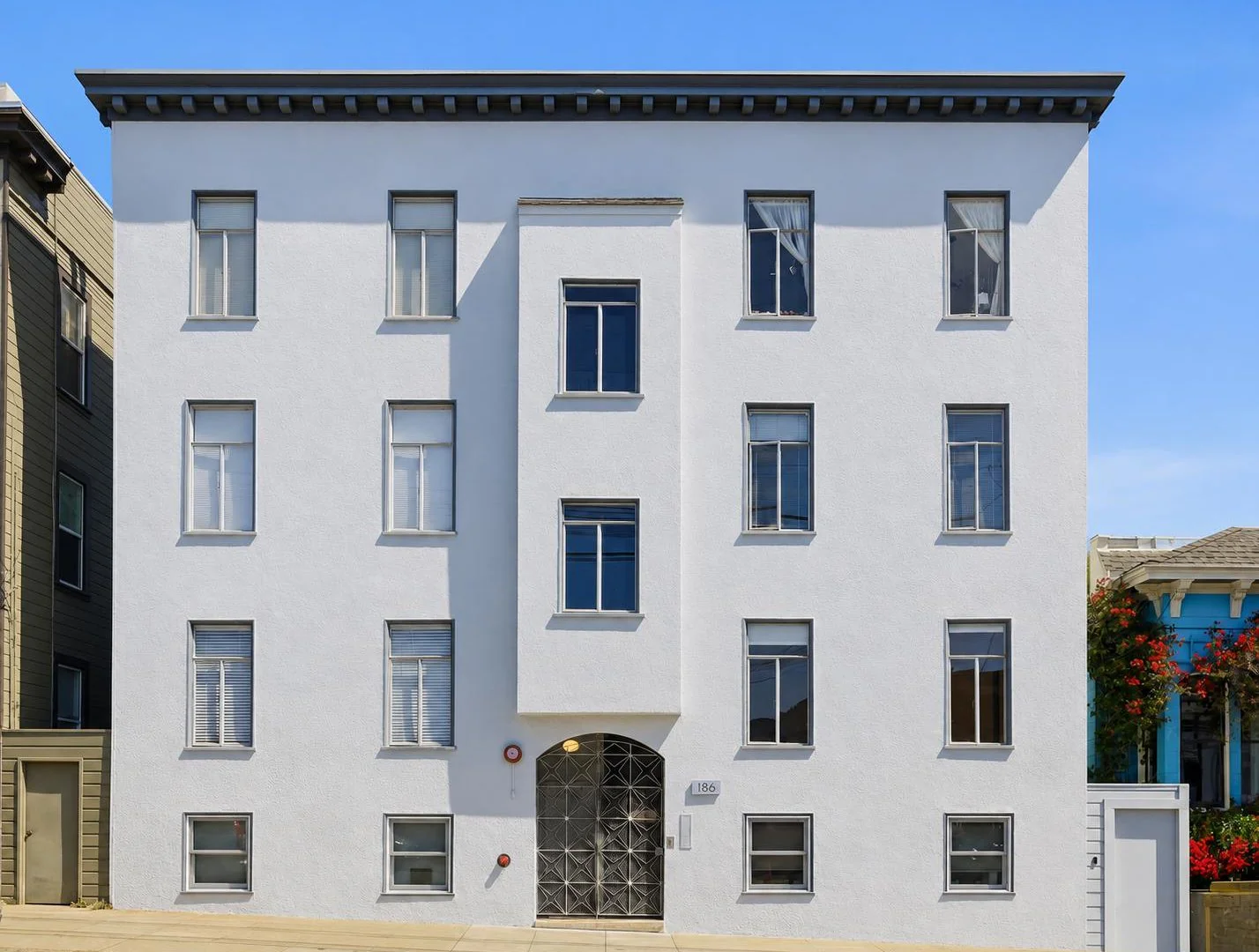 184-190 Valley St — Sale in San Francisco, CA, photo 1 of 2