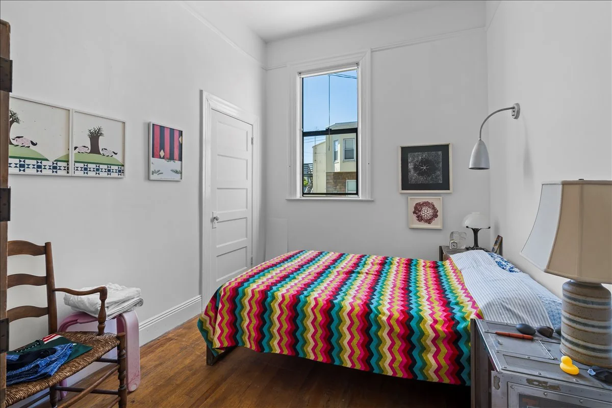 282 Valley St — Sale in San Francisco, CA, photo 2 of 6