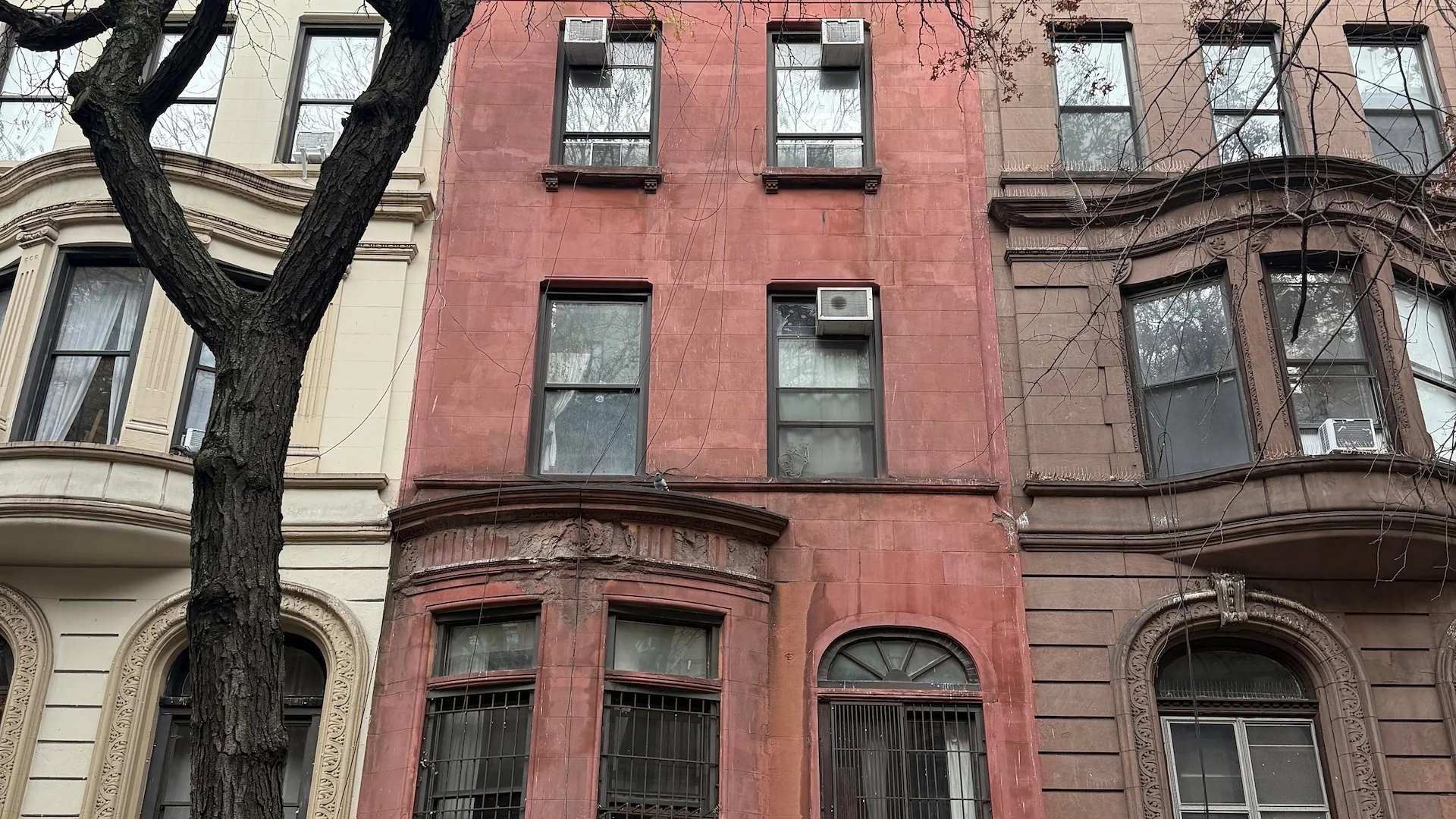 23 West 87th Street — Sale in New York, NY, photo 1 of 2