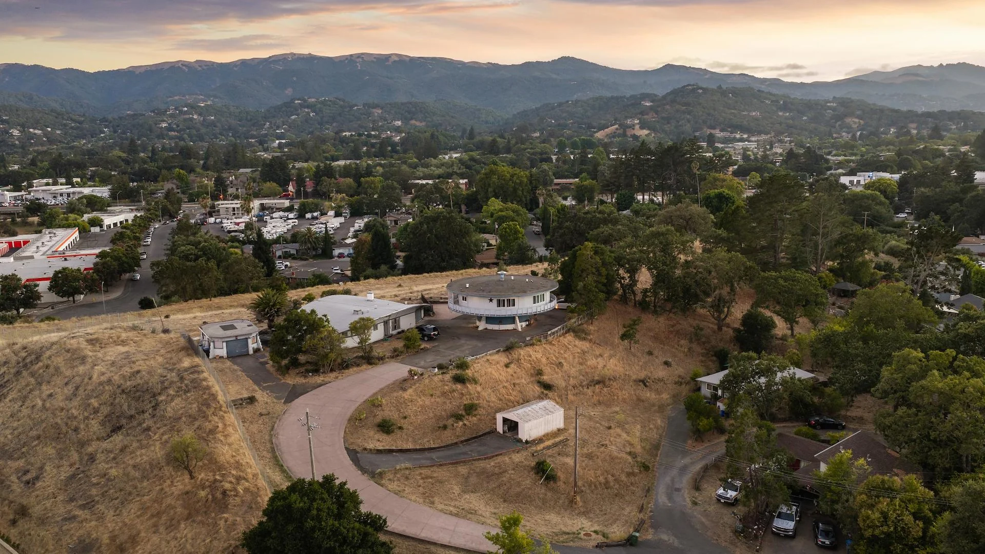 4 Harkle Road — Sale in Novato, CA, photo 3 of 4
