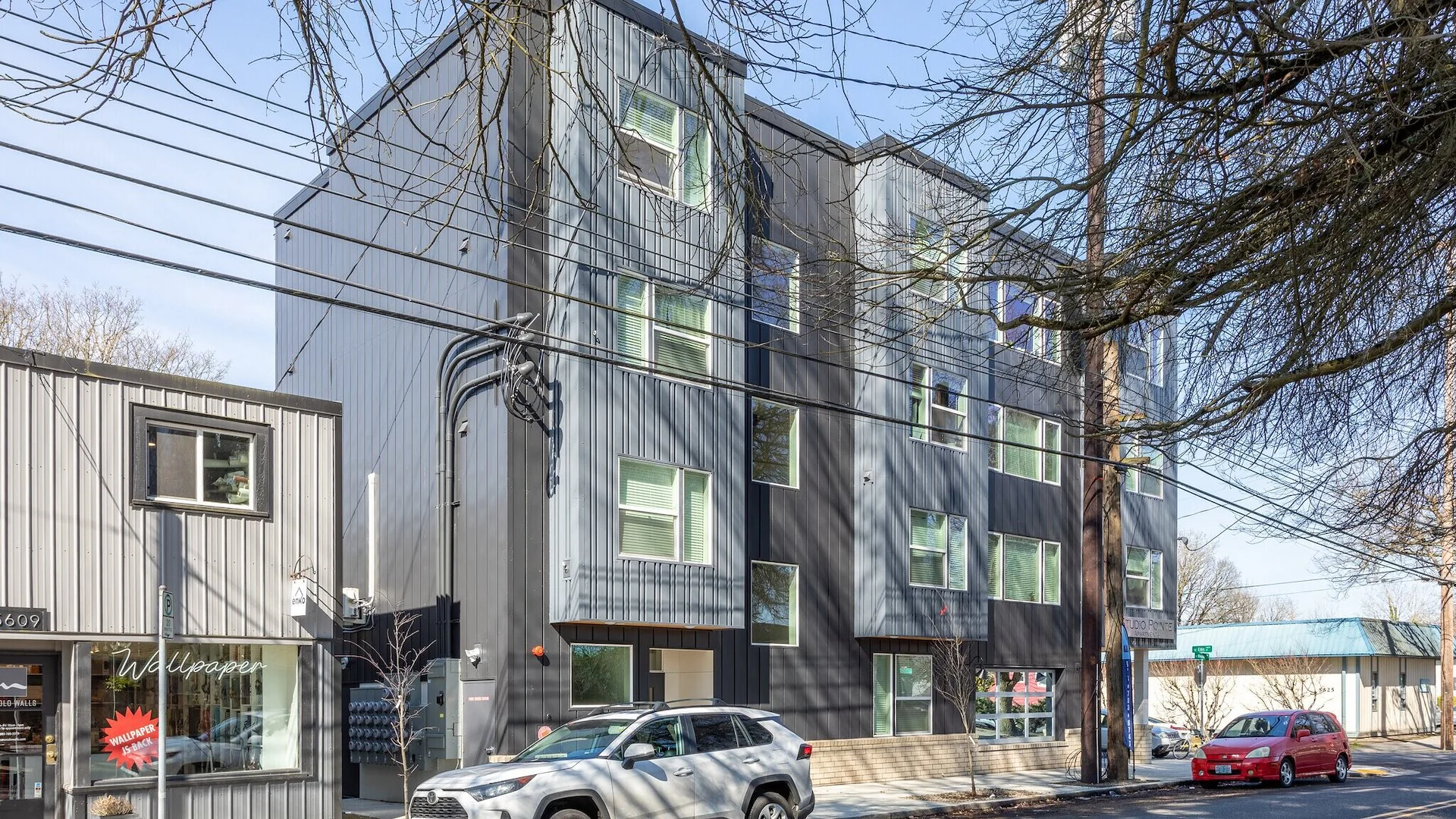 Studio Pointe — Sale in Portland, OR, photo 2 of 2