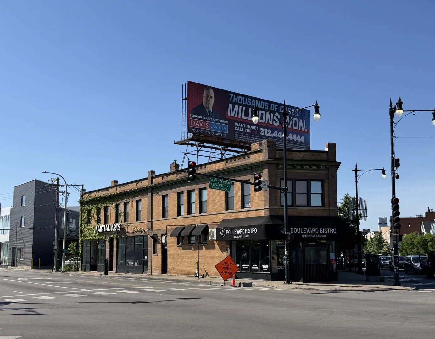 2743 North Western Ave — Sale in Chicago, IL, photo 1 of 5