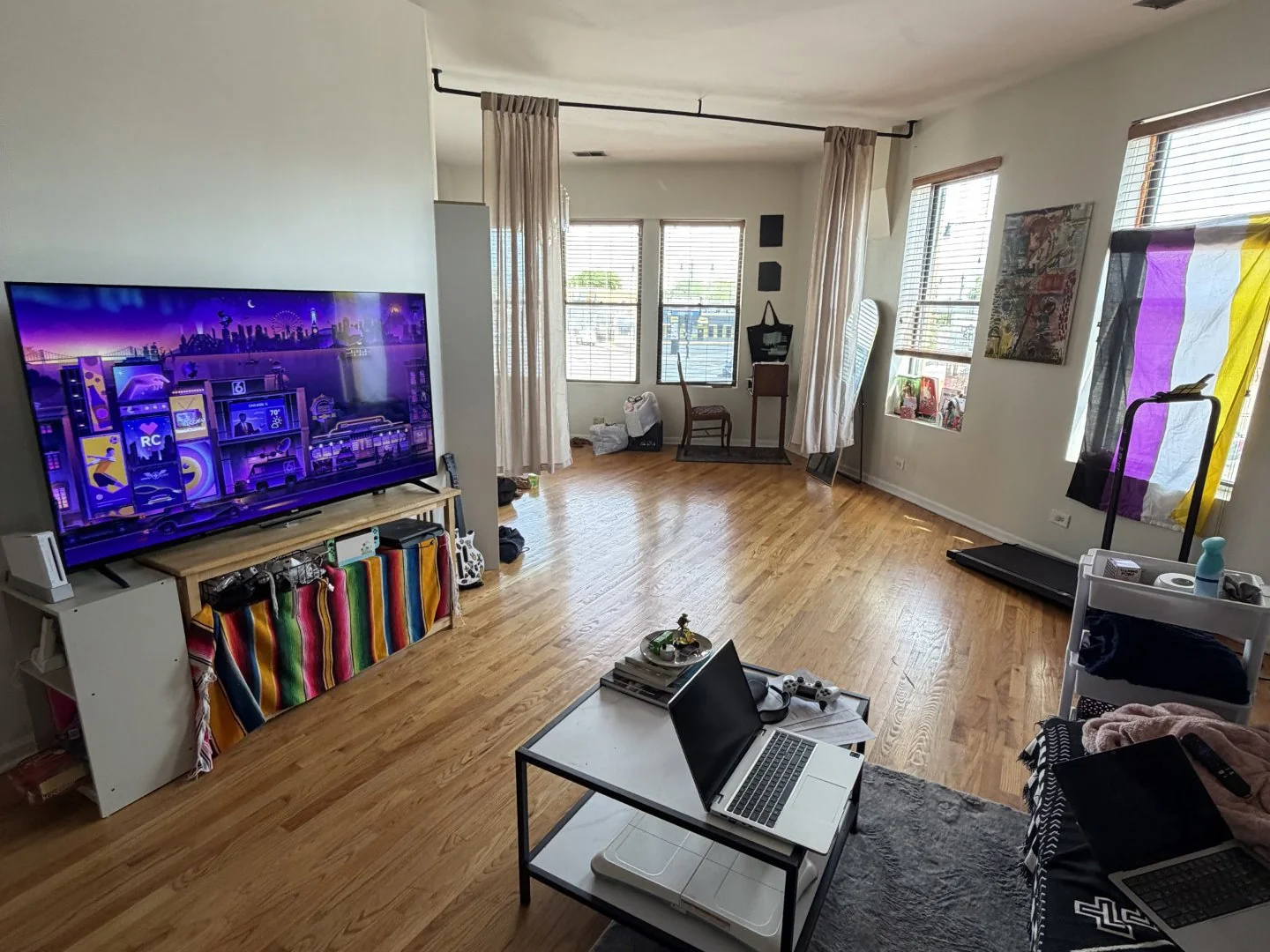 2743 North Western Ave — Sale in Chicago, IL, photo 3 of 5