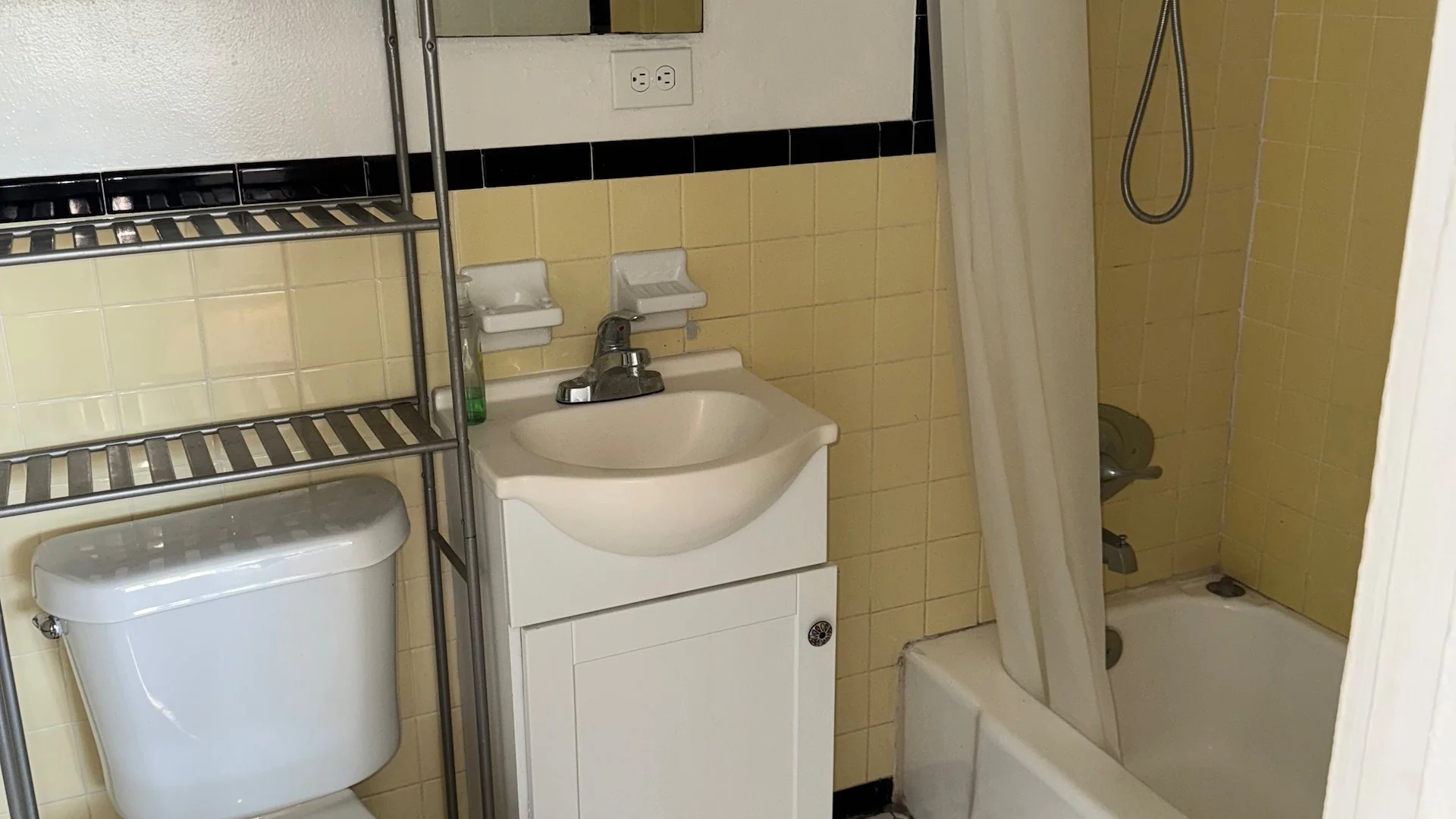 Flamingo Apartments — Sale in St. Augustine, FL, photo 8 of 8