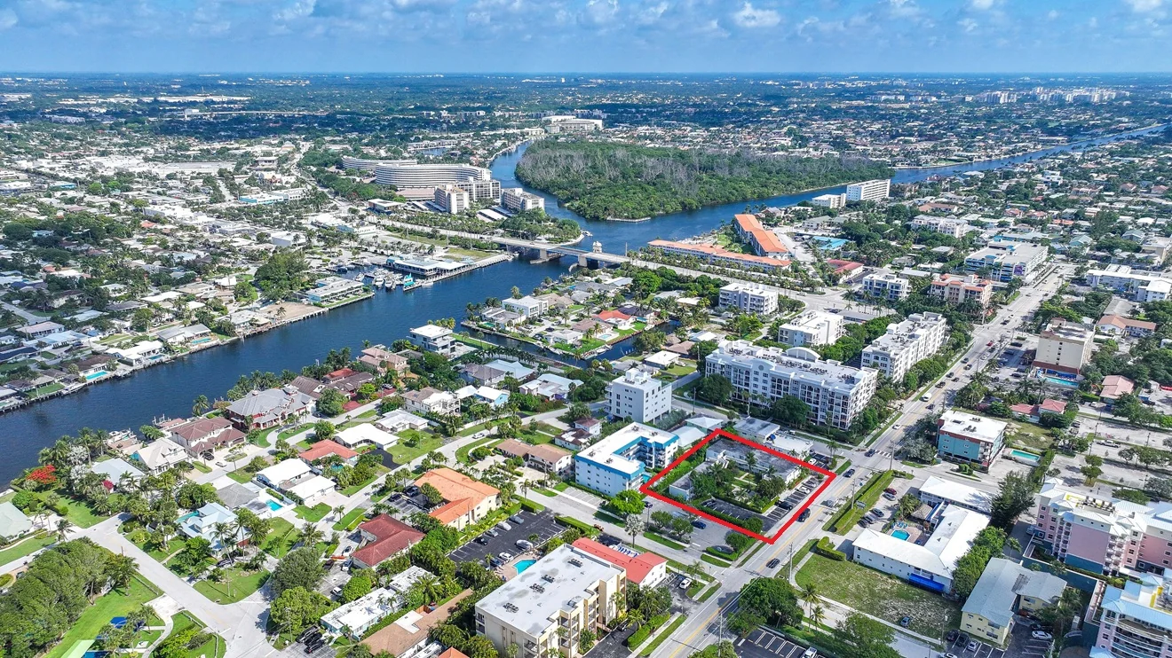 Sand Dollar Apartments — Sale in Deerfield Beach, FL, photo 4 of 7