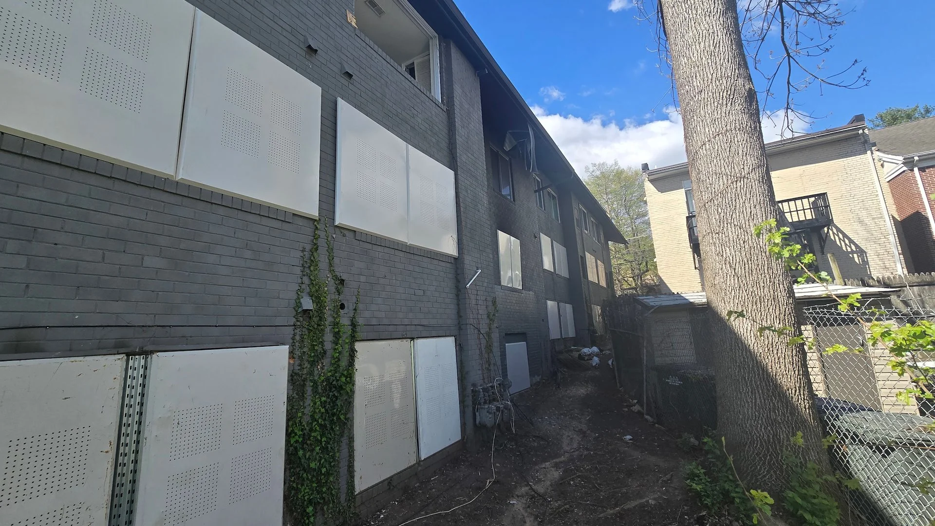 23 Unit Apartment - Value Add Opportunity — Sale in Washington, DC, photo 2 of 4