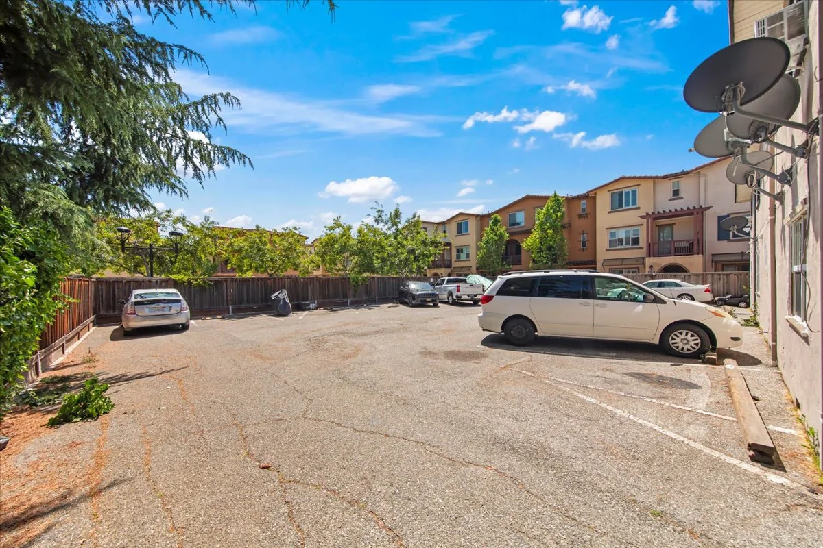 370 N Fair Oaks Ave, Sunnyvale, CA 94085 — Sale in Sunnyvale, CA, photo 2 of 2