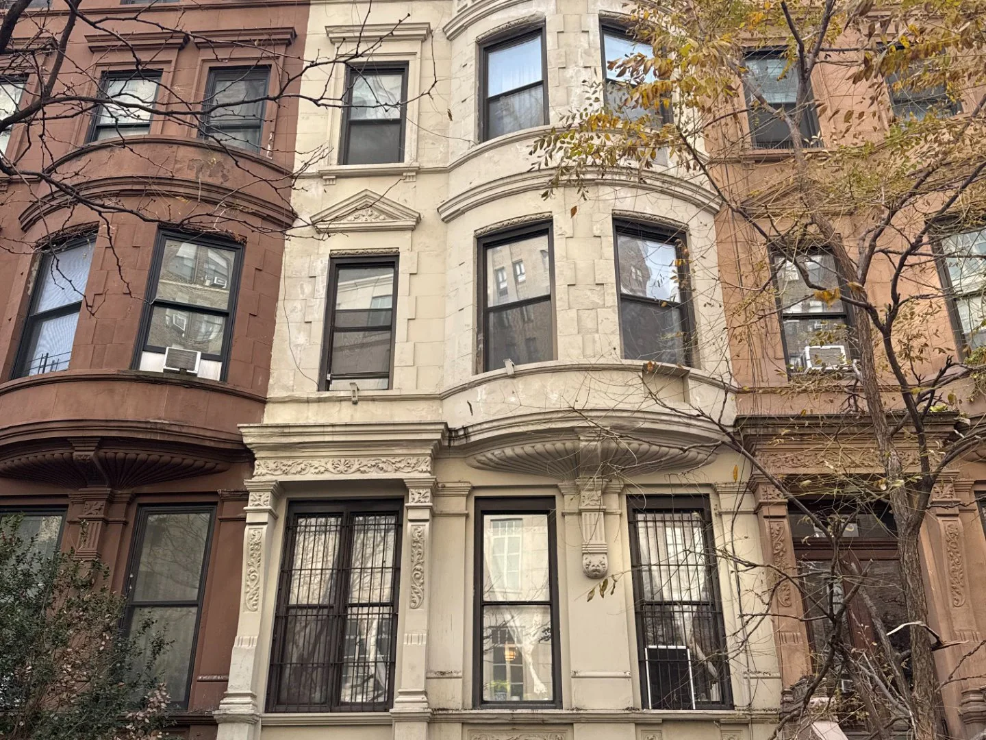 30 West 96th Street — Sale in New York, NY, photo 1 of 2