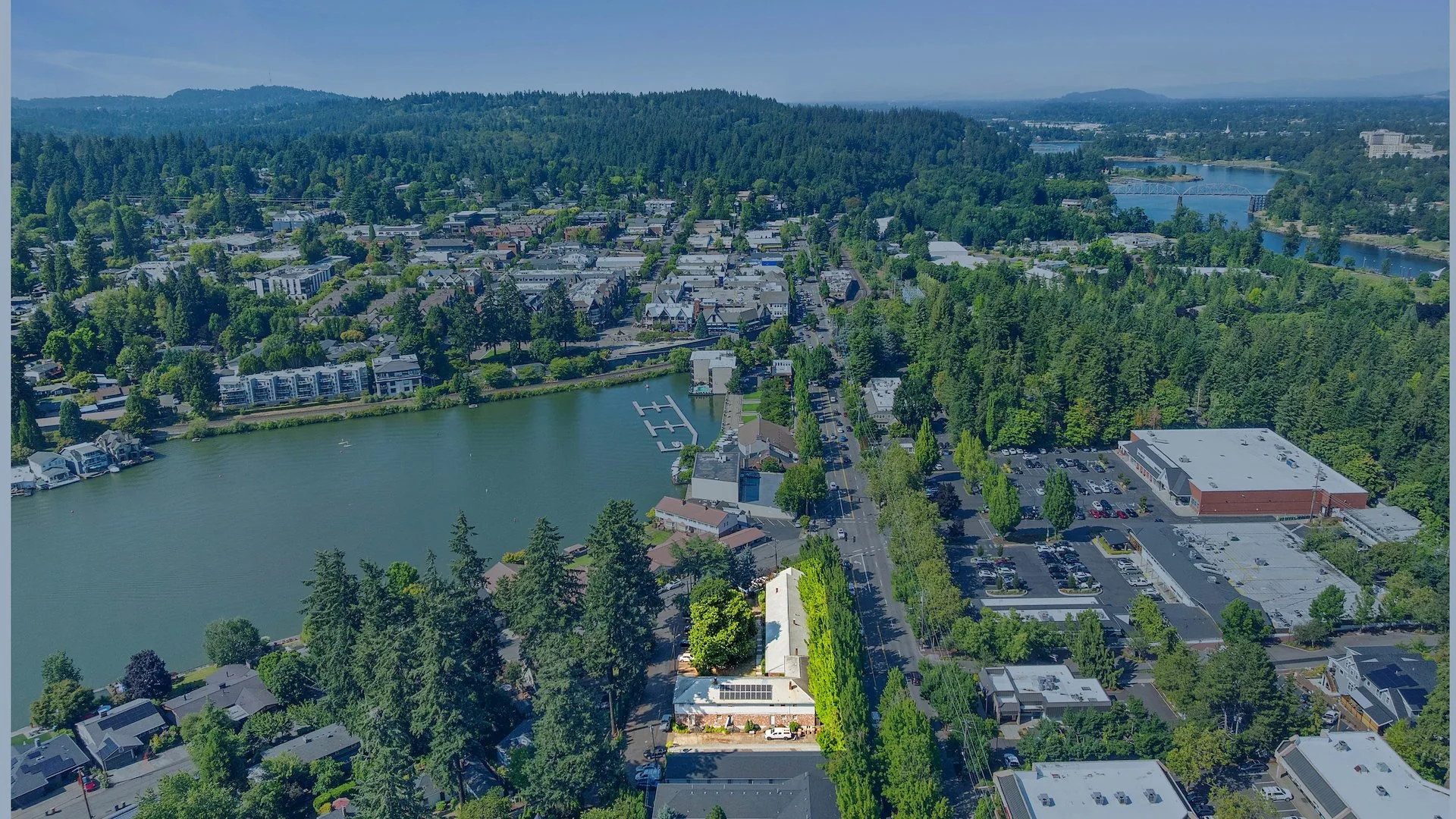 North Shore Apartments — Sale in Lake Oswego, OR, photo 1 of 7