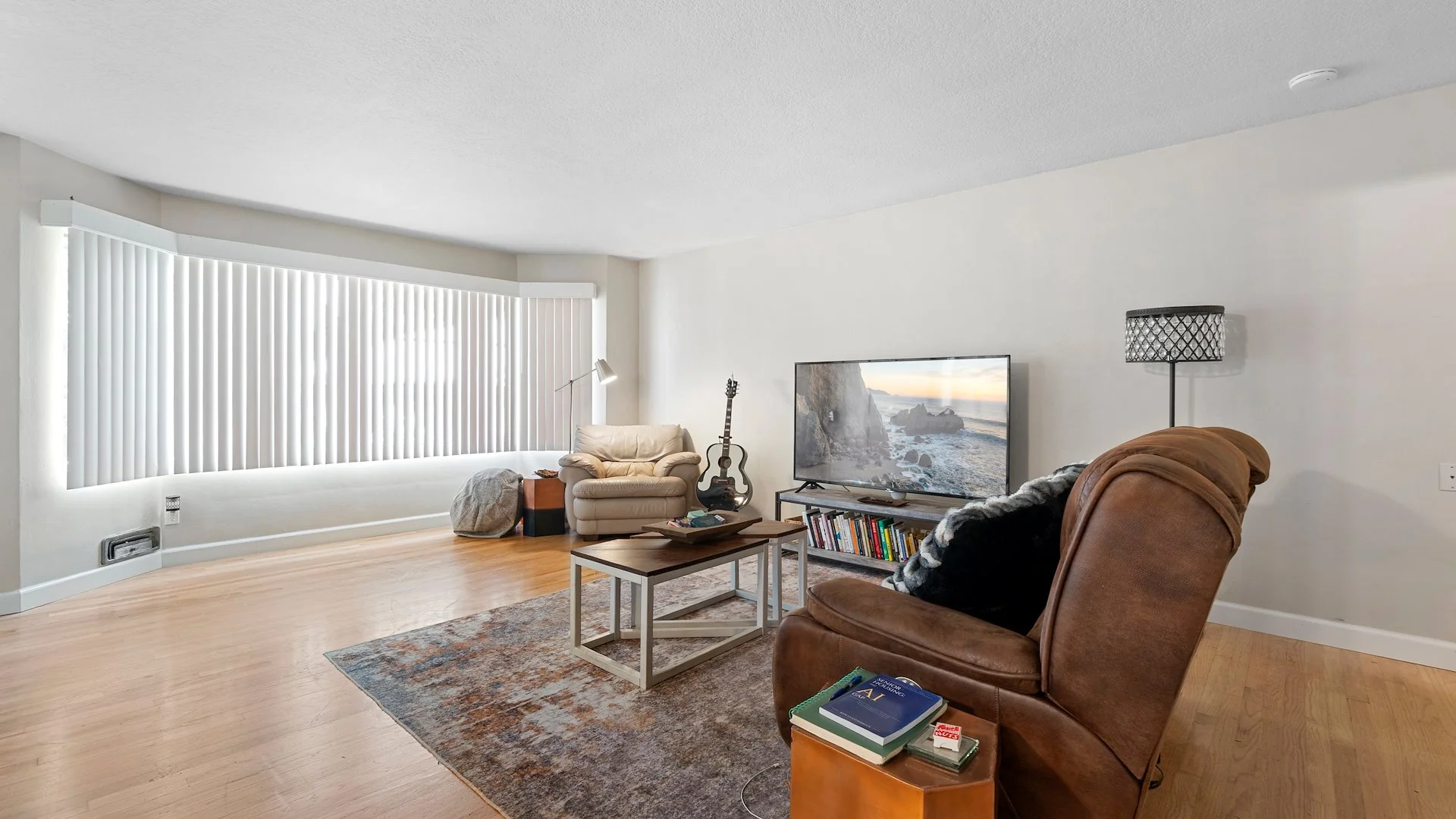 North Shore Apartments — Sale in Lake Oswego, OR, photo 2 of 7