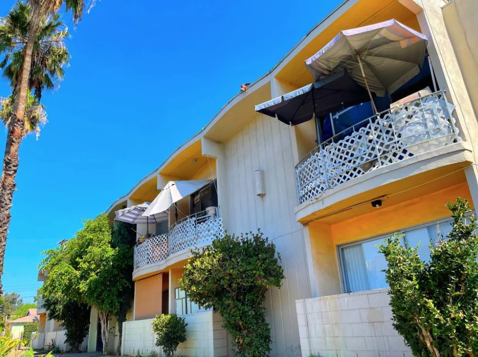6956 Kester Avenue - Assumable Loan at 3.75% -… — Sale in Van Nuys, CA, photo 8 of 8