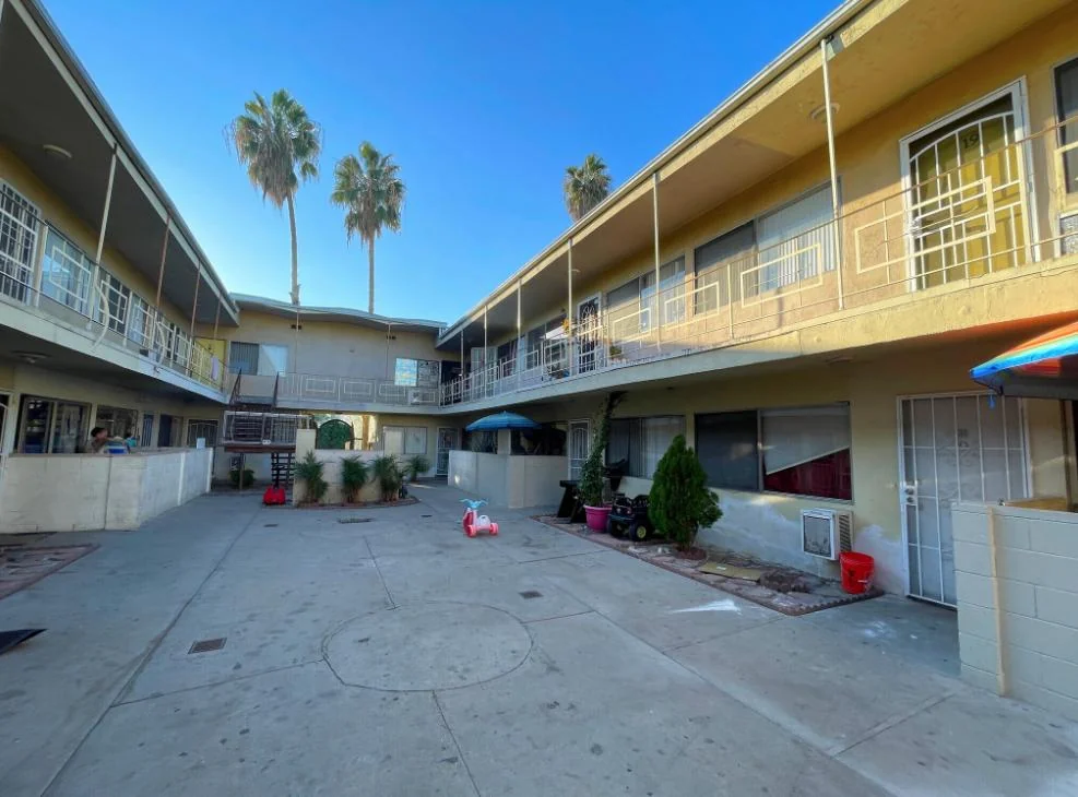 6956 Kester Avenue - Assumable Loan at 3.75% -… — Sale in Van Nuys, CA, photo 7 of 8