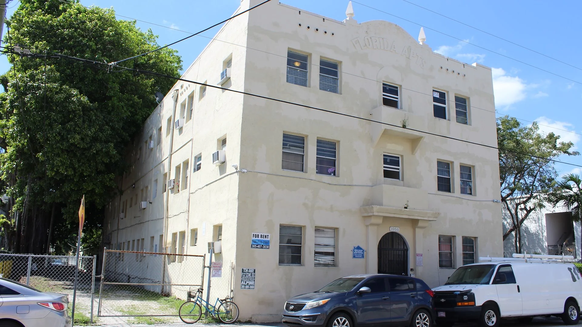Florida Apartments — Sale in Miami, FL, photo 1 of 2