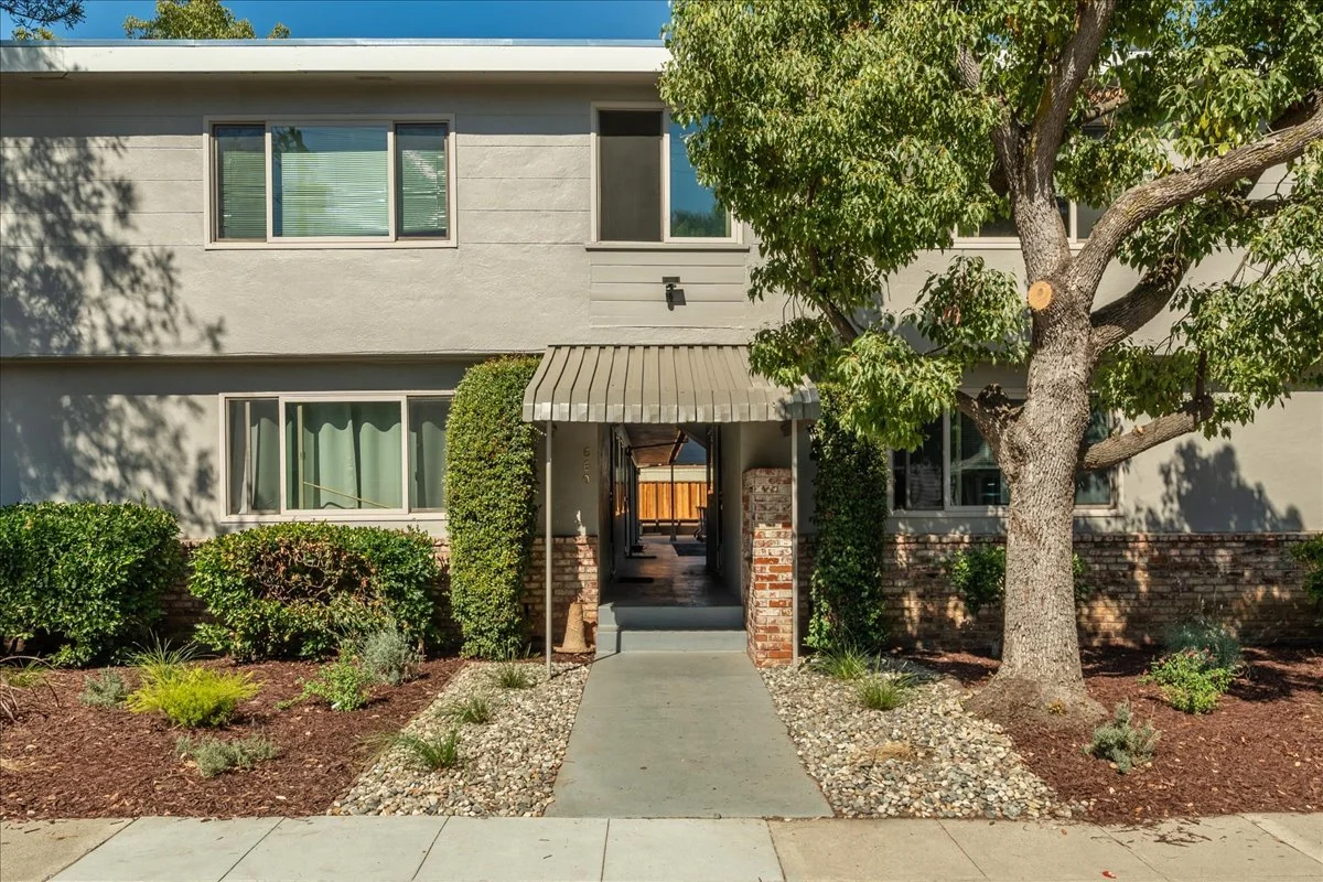 660 Roble Ave — Sale in Menlo Park, CA, photo 1 of 3