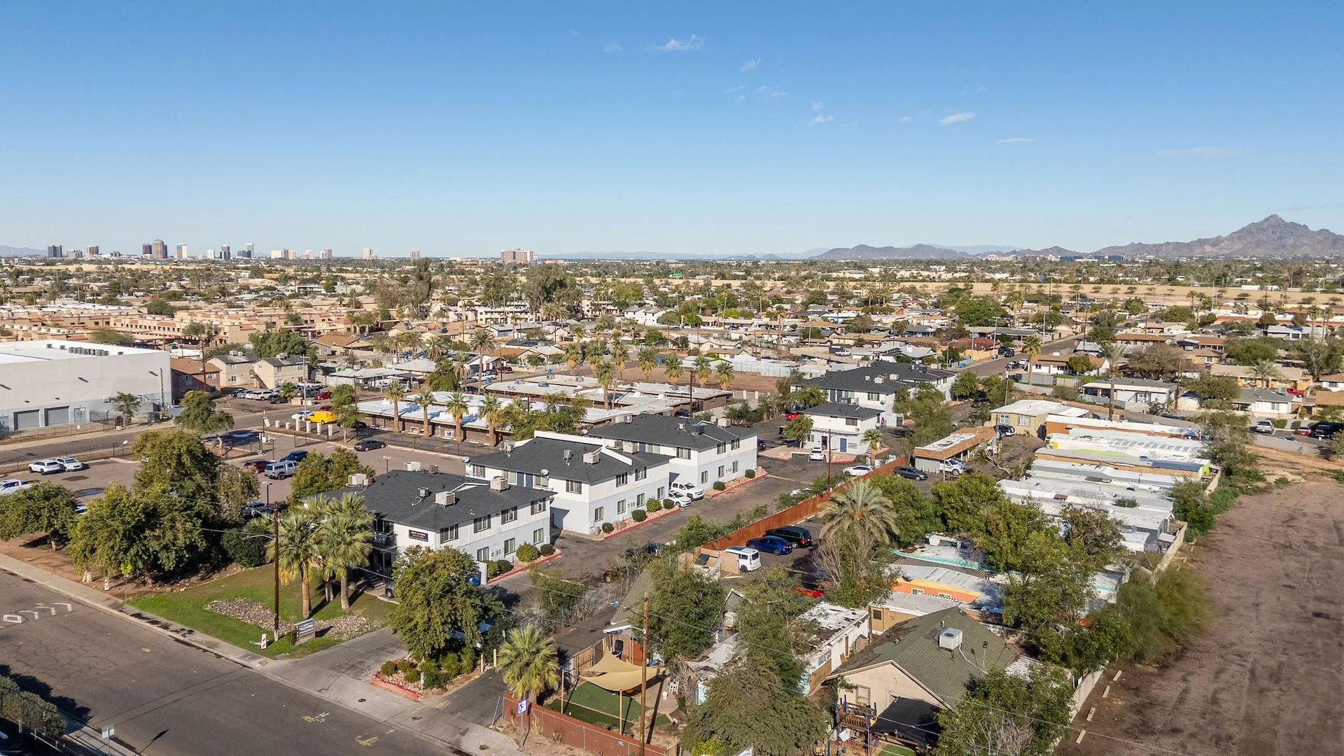 East Fillmore — Sale in Phoenix, AZ, photo 4 of 8
