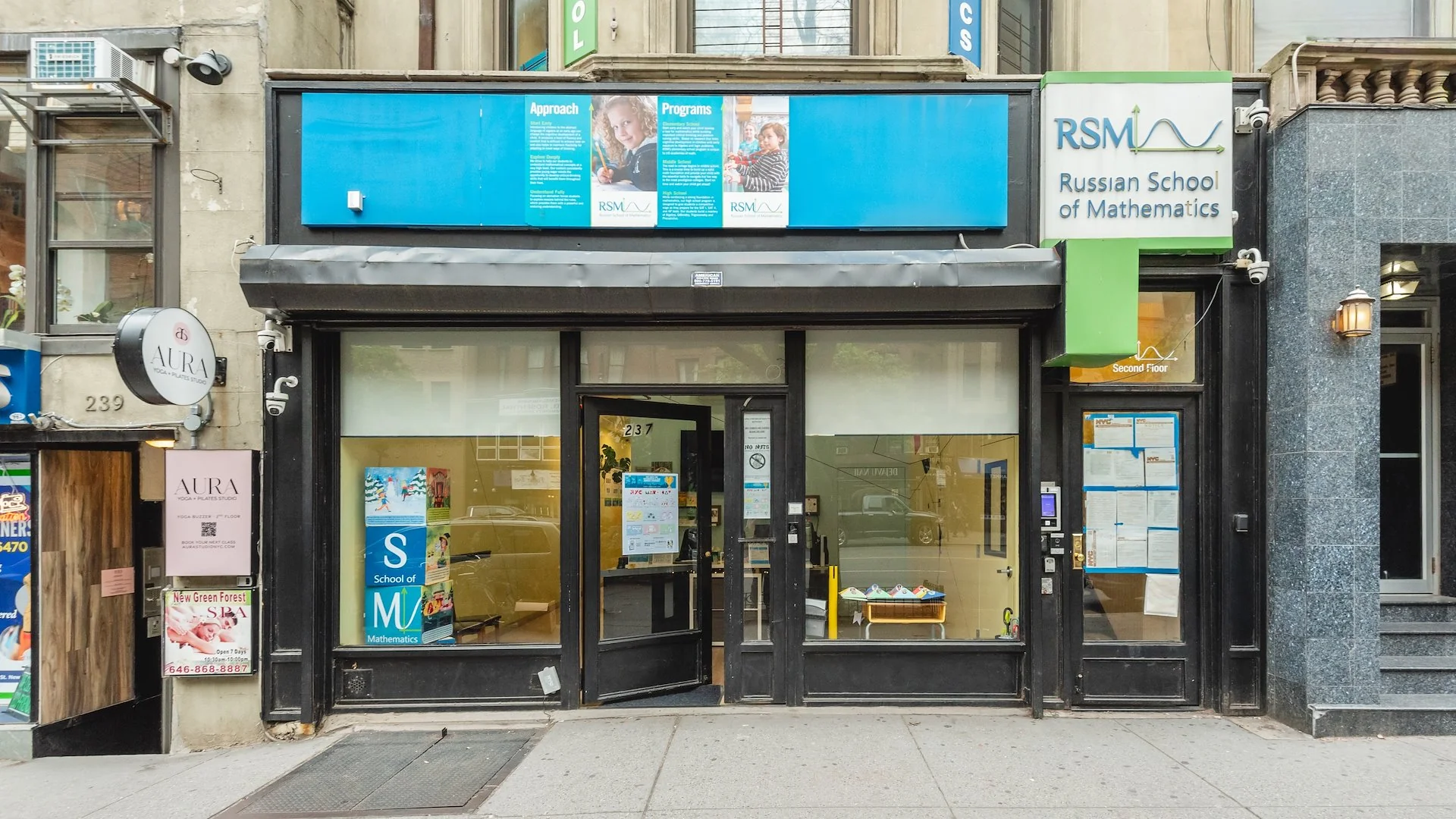 237 West 72nd Street — Sale in New York, NY, photo 2 of 3