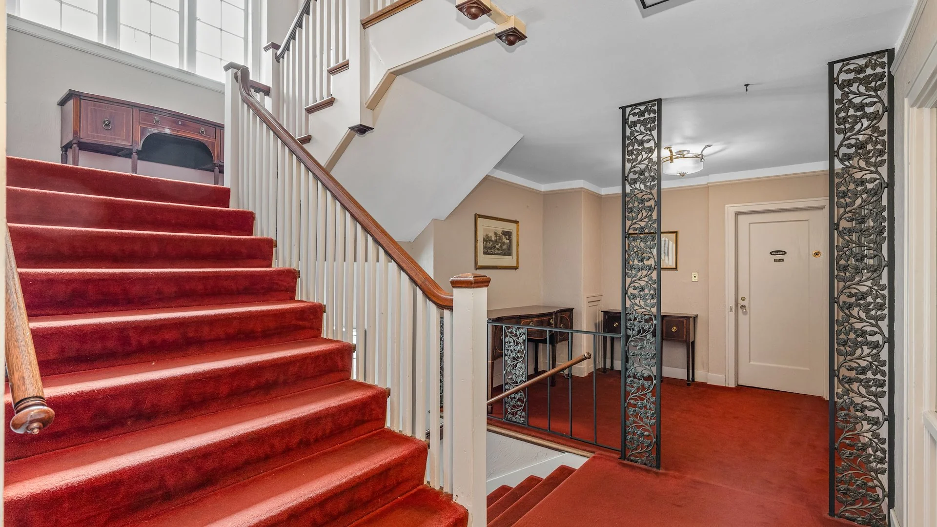 The Corinthian — Sale in Seattle, WA, photo 2 of 5